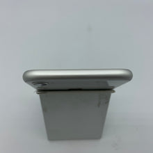 Load image into Gallery viewer, iPhone 8 64GB Silver (GSM Unlocked)