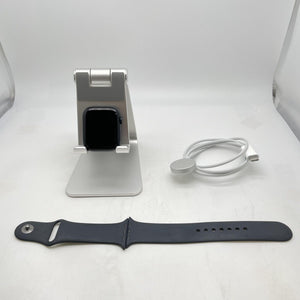 Apple Watch Series 7 (GPS) Black Sport 45mm w/ Black Sport - Good