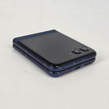 Load image into Gallery viewer, Motorola Razr (2025) 256GB Blue (TracFone)