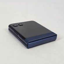 Load image into Gallery viewer, Motorola Razr (2025) 256GB Blue (TracFone)