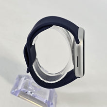 Load image into Gallery viewer, Apple Watch (Series 8) 45mm Silver WiFi 32GB