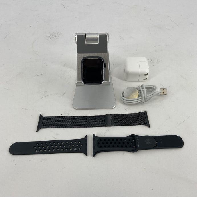 Apple Watch Series 4 LTE Black Stainless Steel 44mm Black Milanese Loop - 7/10