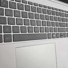 Load image into Gallery viewer, HP OmniBook 3 15.6 Glacier Silver 2.0 GHz AMD Ryzen AI 5 330 16GB RAM 512GB Solid State Drive
