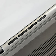 Load image into Gallery viewer, Latitude 7450 14 Gray 3.8 GHz Intel Core Ultra 7 32GB RAM 512GB Solid State Drive