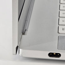 Load image into Gallery viewer, Razer Blade 15 Advanced 2019 Silver 2.6 GHz Intel Core i7 9th Gen. 16GB RAM 512GB Solid State Drive NVIDIA GeForce RTX 2070 8 GB