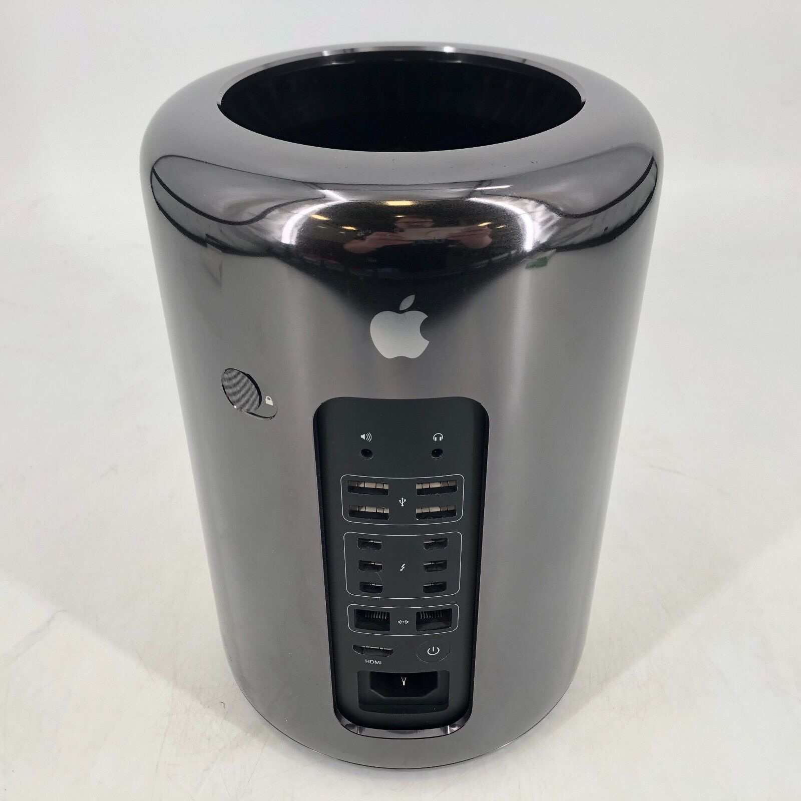 最上の品質な Mac Pro (Late 2013) 4コア / 12GB / 256GB デスクトップ 