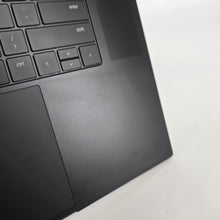 Load image into Gallery viewer, Razer Blade 18 2023 Black 2.2 GHz Intel Core i9 13th Gen. 32GB RAM 1TB Solid State Drive NVIDIA GeForce RTX 4080 12 GB