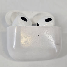 Load image into Gallery viewer, Apple AirPods (3rd Gen.) White