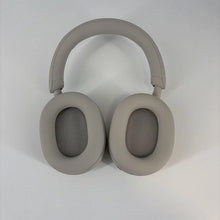 Load image into Gallery viewer, Sony WH-1000XM5 Headphones Silver