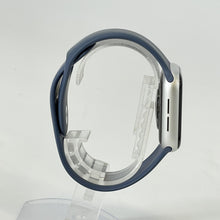 Load image into Gallery viewer, Apple Watch (Series 5) 40mm Silver Unlocked 32GB