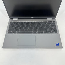 Load image into Gallery viewer, Latitude 5550 15.6 Silver 1.3 GHz Intel Core Ultra 5 16GB RAM 512GB Solid State Drive
