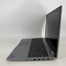 Load image into Gallery viewer, Latitude 5550 15.6 Silver 1.3 GHz Intel Core Ultra 5 16GB RAM 512GB Solid State Drive