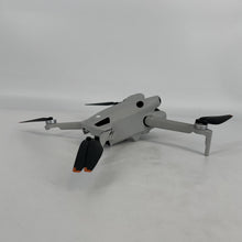 Load image into Gallery viewer, DJI Mini 4 Pro Carbon Gray