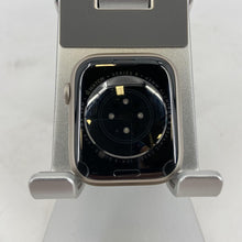 Load image into Gallery viewer, Apple Watch Series 8 (GPS) Silver Sport 45mm w/ Gray Sport - Excellent