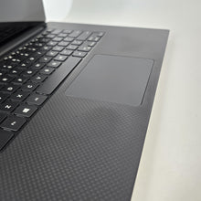Load image into Gallery viewer, XPS 15 9560 Silver 2.8 GHz Intel Core i7 7th Gen. 32GB RAM 1TB Solid State Drive NVIDIA GeForce GTX 1050 4 GB
