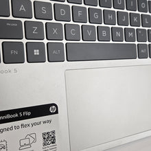 Load image into Gallery viewer, HP OmniBook 5 Flip 14 Glacier Silver 1.4 GHz Intel Core 5 8GB RAM 512GB Solid State Drive