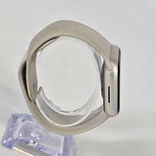 Load image into Gallery viewer, Apple Watch (Series 8) 41mm Gold Unlocked 32GB