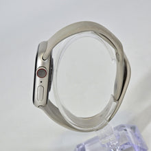 Load image into Gallery viewer, Apple Watch (Series 8) 41mm Gold Unlocked 32GB