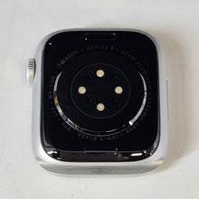 Load image into Gallery viewer, Apple Watch (Series 8) 41mm Silver Unlocked 32GB