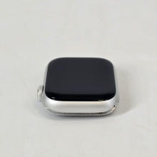 Load image into Gallery viewer, Apple Watch (Series 8) 41mm Silver Unlocked 32GB