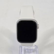 Load image into Gallery viewer, Apple Watch (Series 8) 41mm Silver Unlocked 32GB