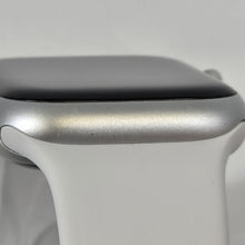 Load image into Gallery viewer, Apple Watch (Series 8) 41mm Silver Unlocked 32GB