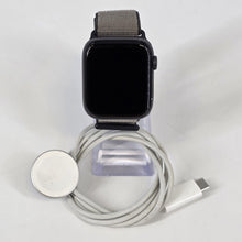Load image into Gallery viewer, Apple Watch (Series 5) 44mm Grey WiFi 32GB