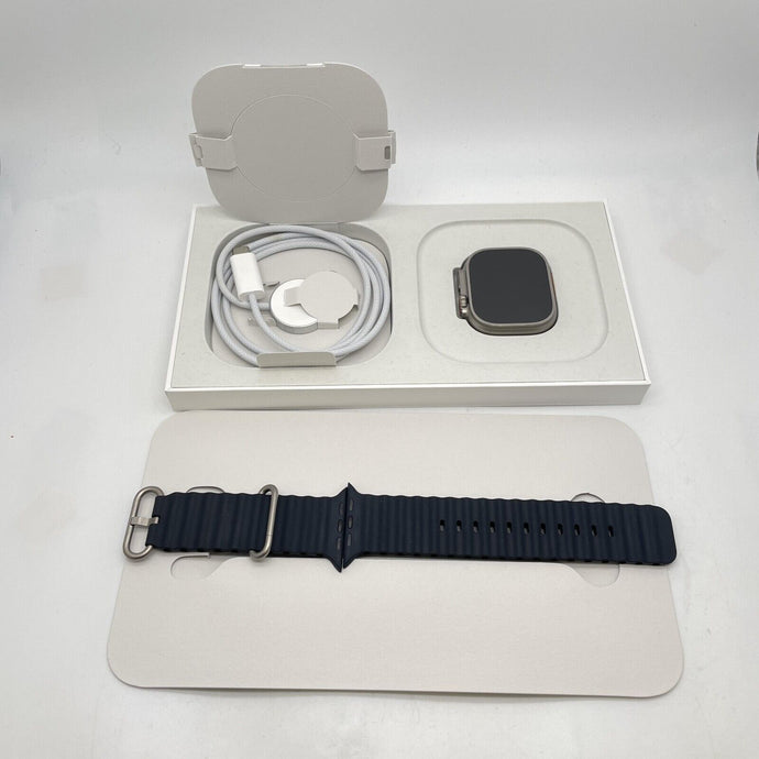 Apple Watch Ultra Cellular Gray Titanium 49mm w/ Black Ocean Band - Good
