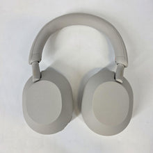 Load image into Gallery viewer, Sony WH-1000XM5 Headphones Silver