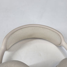 Load image into Gallery viewer, Apple AirPods Max USB-C Gold