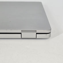 Load image into Gallery viewer, Dell Pro 16 PC16250 Platinum Silver 2.0 GHz Intel Core Ultra 5 Series 2 32GB RAM 256GB Solid State Drive
