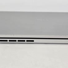 Load image into Gallery viewer, Dell Pro 16 PC16250 Platinum Silver 2.0 GHz Intel Core Ultra 5 Series 2 32GB RAM 256GB Solid State Drive