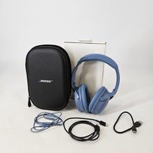 Load image into Gallery viewer, Bose QuietComfort Headphones Blue