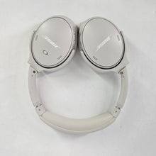 Load image into Gallery viewer, Bose QuietComfort Headphones White