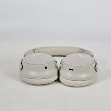 Load image into Gallery viewer, Bose QuietComfort Headphones White