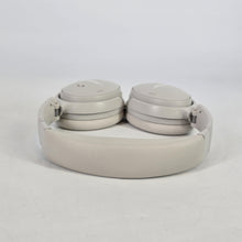 Load image into Gallery viewer, Bose QuietComfort Headphones White