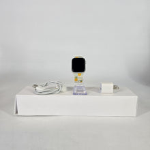 Load image into Gallery viewer, Apple Watch (Series 5) 40mm Silver WiFi 32GB