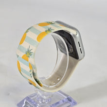 Load image into Gallery viewer, Apple Watch (Series 5) 40mm Silver WiFi 32GB