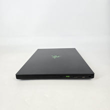 Load image into Gallery viewer, Razer Blade 15 Base 2019 Black 2.6 GHz Intel Core i7 9th Gen. 16GB RAM 256GB Solid State Drive NVIDIA GeForce GTX 1660 Ti 6 GB