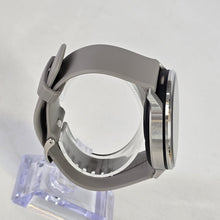 Load image into Gallery viewer, Garmin Venu 4 45mm Silver GPS