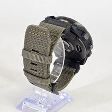 Load image into Gallery viewer, Garmin Fenix 8 Solar Sapphire Edition 51mm Black GPS