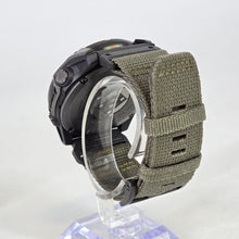 Load image into Gallery viewer, Garmin Fenix 8 Solar Sapphire Edition 51mm Black GPS