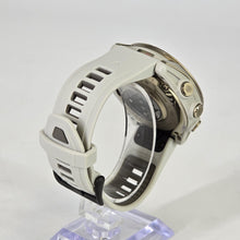 Load image into Gallery viewer, Garmin Fenix 8 AMOLED Sapphire Edition 43mm Gold GPS