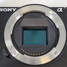 Load image into Gallery viewer, Sony Alpha ZV-E10 II 26MP Black