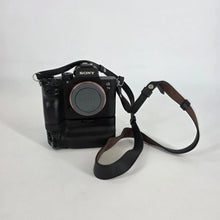 Load image into Gallery viewer, Sony Alpha 7 III 24.2MP Black