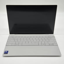 Load image into Gallery viewer, Dell XPS 13 9350 Gray 2.2 GHz Intel Core Ultra 7 Series 2 32GB RAM 512GB Solid State Drive