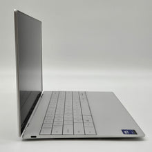 Load image into Gallery viewer, Dell XPS 13 9350 Gray 2.2 GHz Intel Core Ultra 7 Series 2 32GB RAM 512GB Solid State Drive