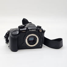 Load image into Gallery viewer, Panasonic Lumix GH5 20.3MP Black