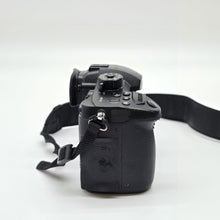 Load image into Gallery viewer, Panasonic Lumix GH5 20.3MP Black