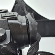 Load image into Gallery viewer, Panasonic Lumix GH5 20.3MP Black
